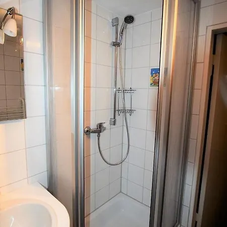 Witt-hues * הוווכט